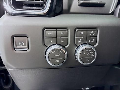 New 2026 GMC Sierra 1500 Denali AWD/4WD image 10