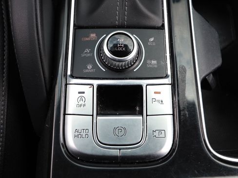 Used 2023 Kia Telluride SX X-Line AWD/4WD image 17