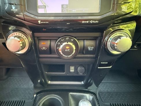 Used 2019 Toyota 4Runner TRD Off-Road AWD/4WD image 22