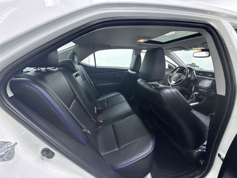 Used 2017 Toyota Corolla L FWD image 31