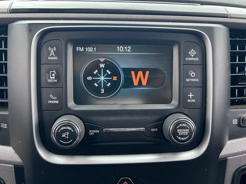 Used 2018 RAM 1500 Express w/ Express Value Package AWD/4WD image 10