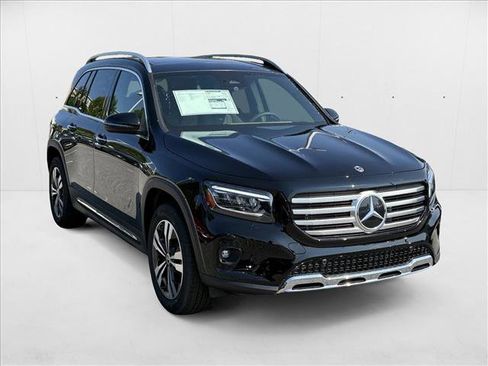 New 2026 Mercedes-Benz GLB 250 image 3