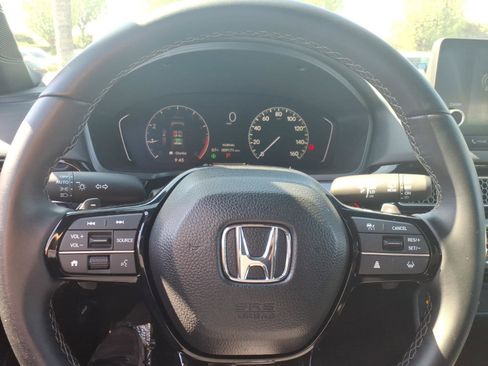 Used 2025 Honda Civic Sport image 16