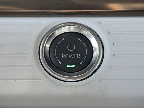 New 2025 GMC Hummer EV 2X image 30