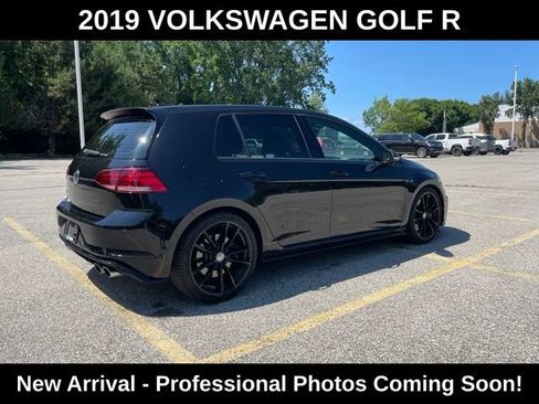 Used 2019 Volkswagen Golf R 4-Door AWD/4WD image 5