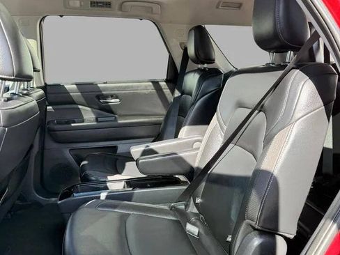 Used 2023 Nissan Pathfinder SL w/ SL Premium Package AWD/4WD image 28