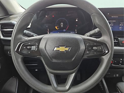 Used 2024 Chevrolet TrailBlazer LT FWD image 17