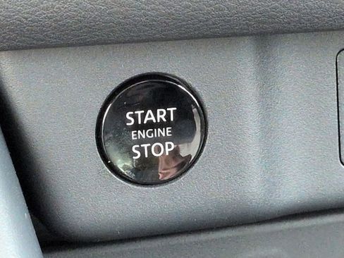 New 2026 Nissan Rogue Platinum image 32