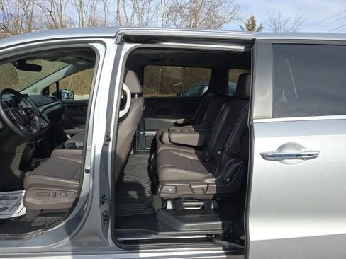 Used 2024 Honda Odyssey Touring image 11