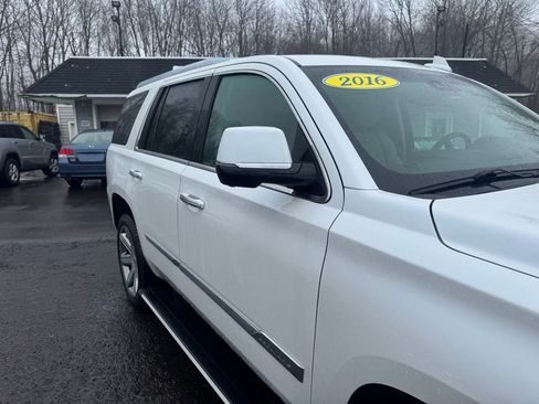 Used 2016 Cadillac Escalade Premium image 13