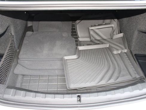 Used 2023 BMW 330i xDrive 330i xDrive w/ M Sport Package image 31