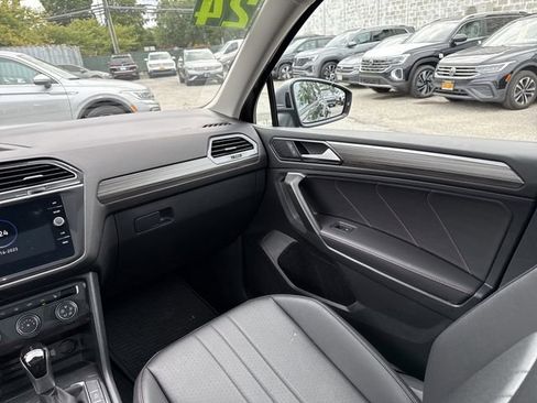 Used 2024 Volkswagen Tiguan Wolfsburg Edition image 18