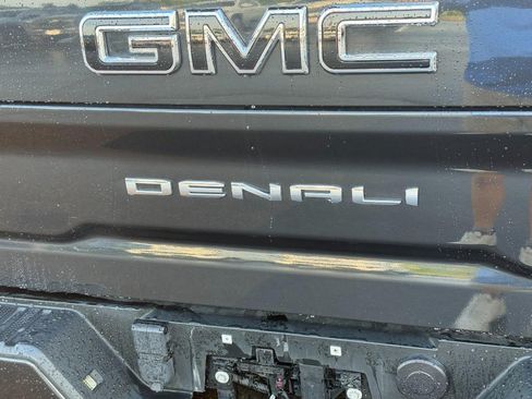Used 2020 GMC Sierra 3500 Denali w/ Denali Ultimate Package AWD/4WD image 5