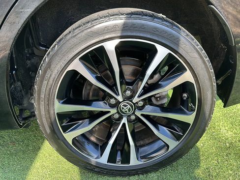 Used 2017 Toyota Corolla SE w/ Carpet Mat Package (TMS) image 44