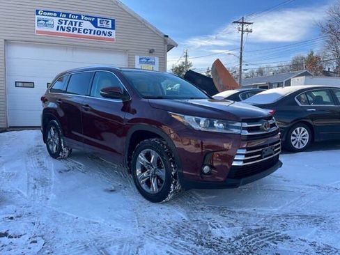 Used 2018 Toyota Highlander Limited Platinum AWD/4WD image 3