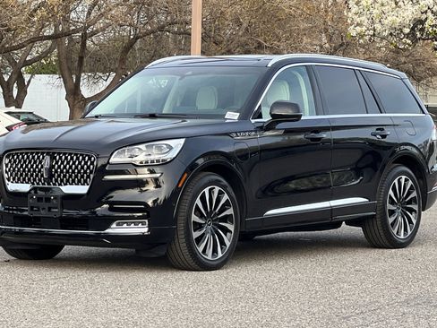 Certified 2023 Lincoln Aviator Black Label Grand Touring w/ Class IV Trailer Tow Package image 8