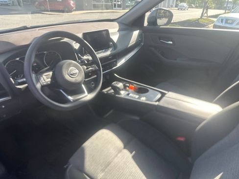 Used 2023 Nissan Rogue SV FWD image 13