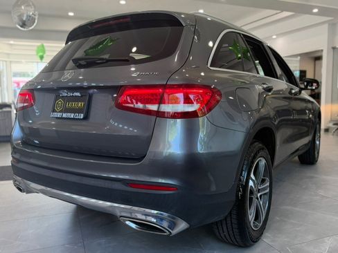 Used 2018 Mercedes-Benz GLC 300 4MATIC image 8