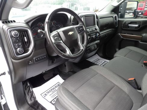 Used 2022 Chevrolet Silverado 2500 LT w/ Convenience Package AWD/4WD image 16
