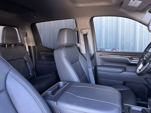 Used 2025 GMC Sierra 1500 Elevation w/ Elevation Premium Package image 48