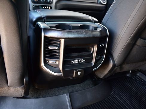 Used 2022 RAM 1500 Big Horn AWD/4WD image 25