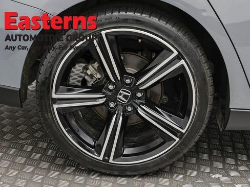 Used 2025 Honda Accord Sport image 31