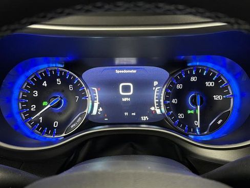 New 2026 Chrysler Pacifica Select image 18