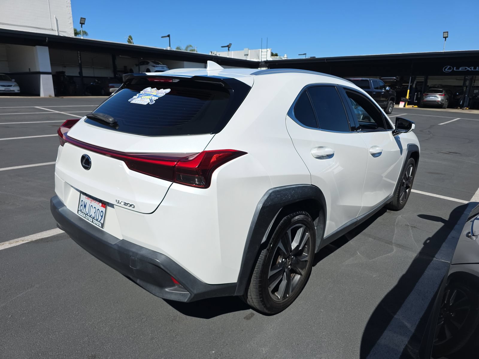 Used 2019 Lexus UX 200 w/ Premium Package FWD image 7