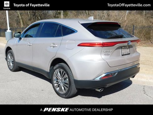 Used 2021 Toyota Venza Limited w/ Advanced Technology Package image 3