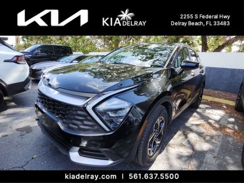 Used 2023 Kia Sportage LX FWD image 4