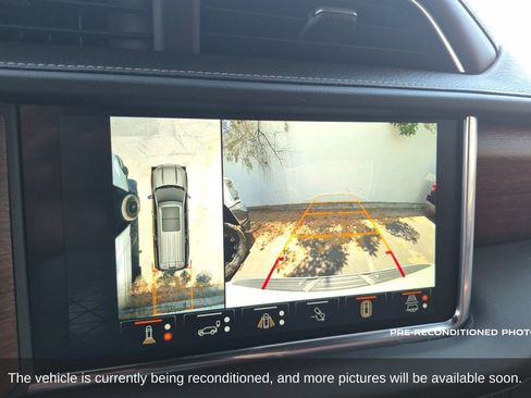 Used 2023 GMC Yukon Denali Ultimate AWD/4WD image 17