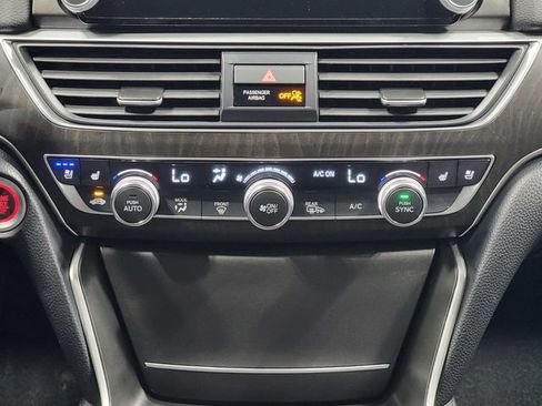 Used 2021 Honda Accord Touring image 21
