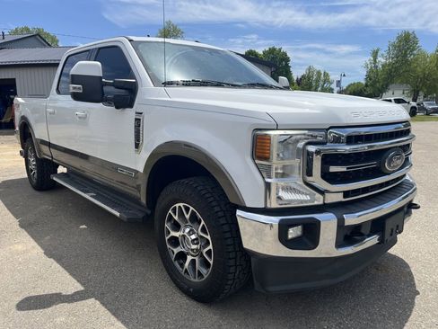 Used 2020 Ford F250 Lariat w/ Lariat Ultimate Package AWD/4WD image 4