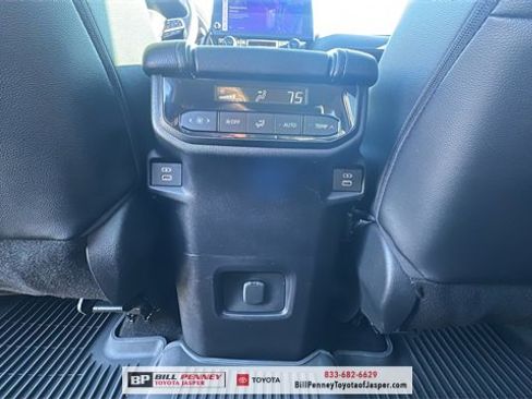 Used 2024 Toyota Grand Highlander XLE image 14