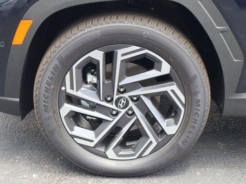 New 2025 Hyundai Tucson Limited AWD/4WD image 4
