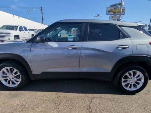 Used 2025 Chevrolet TrailBlazer LS w/ LS Convenience Package FWD image 5