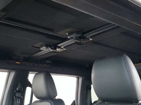 Used 2022 Ford Bronco Wildtrak image 25