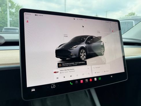 Used 2023 Tesla Model Y Long Range AWD/4WD image 38
