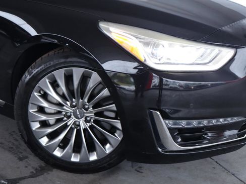 Used 2018 Genesis G90 3.3T Premium image 4