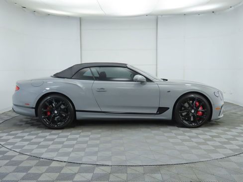 Used 2024 Bentley Continental GT S image 12