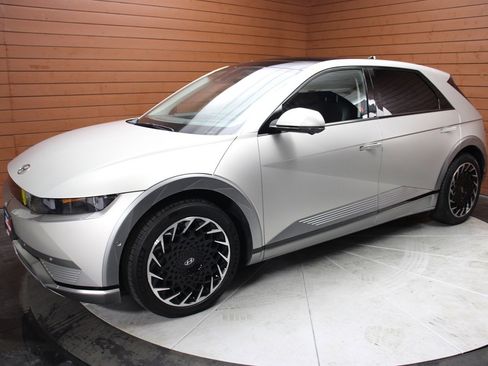 Used 2023 Hyundai Ioniq 5 Limited image 13