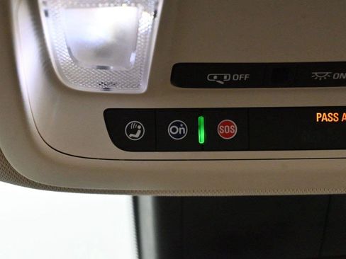 Used 2020 Chevrolet Malibu LT w/ Leather Package FWD image 27