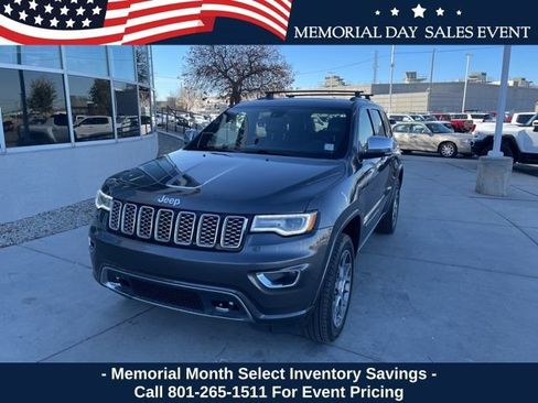Used 2020 Jeep Grand Cherokee Overland AWD/4WD image 2