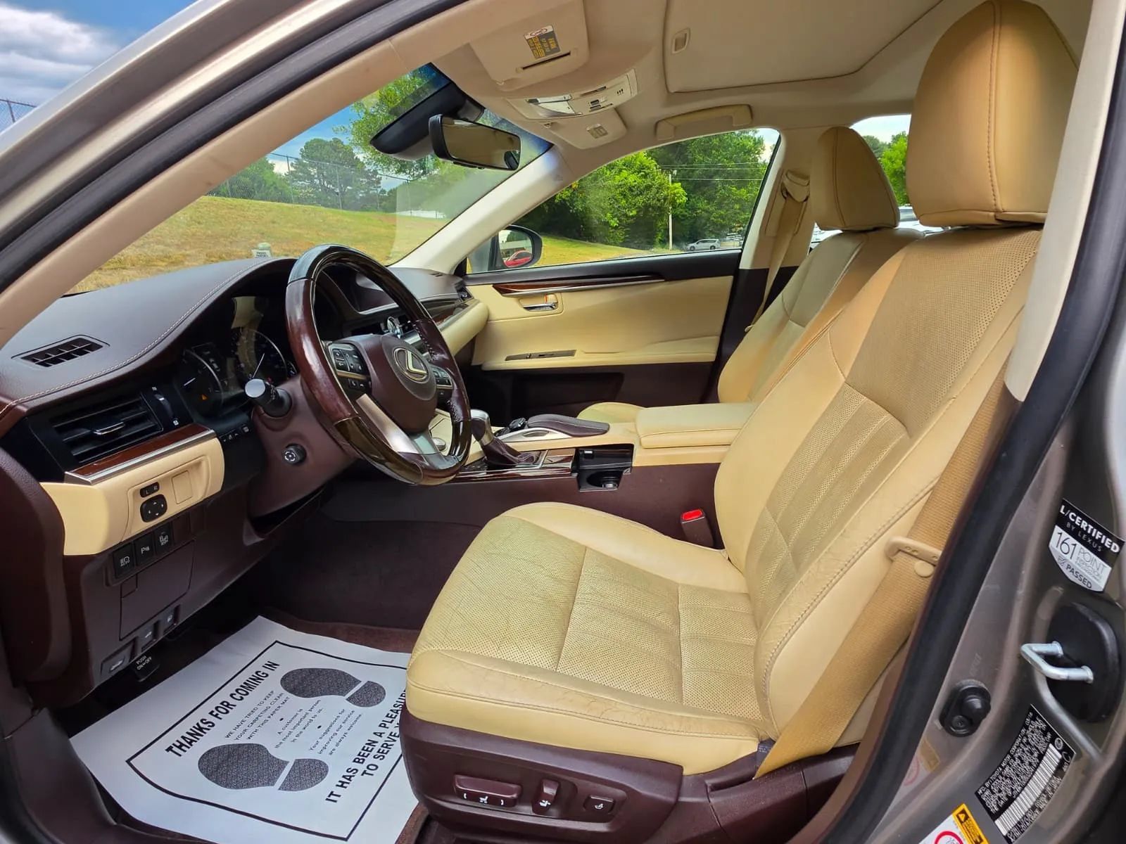 Used 2016 Lexus ES 350 w/ Luxury Package w/Wood Trim FWD image 14