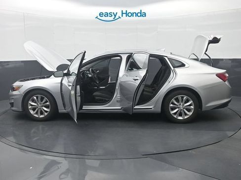 Used 2021 Chevrolet Malibu LT FWD image 38