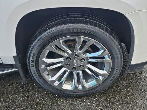 Used 2019 Cadillac Escalade ESV Premium Luxury image 28