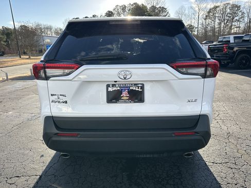Used 2023 Toyota RAV4 XLE image 7