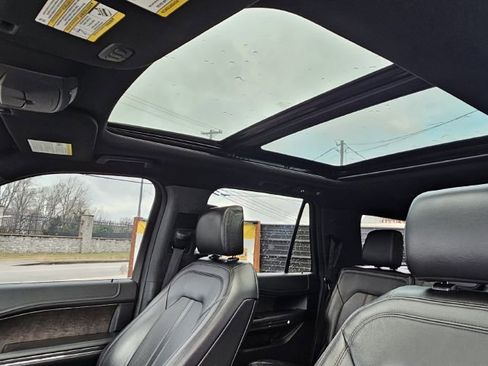 Used 2018 Ford Expedition Max Limited image 16