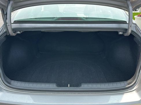 Used 2023 Hyundai Elantra SEL FWD image 14