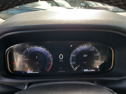 Used 2024 Jeep Wagoneer L Series II w/ Flexible Seating Group image 29